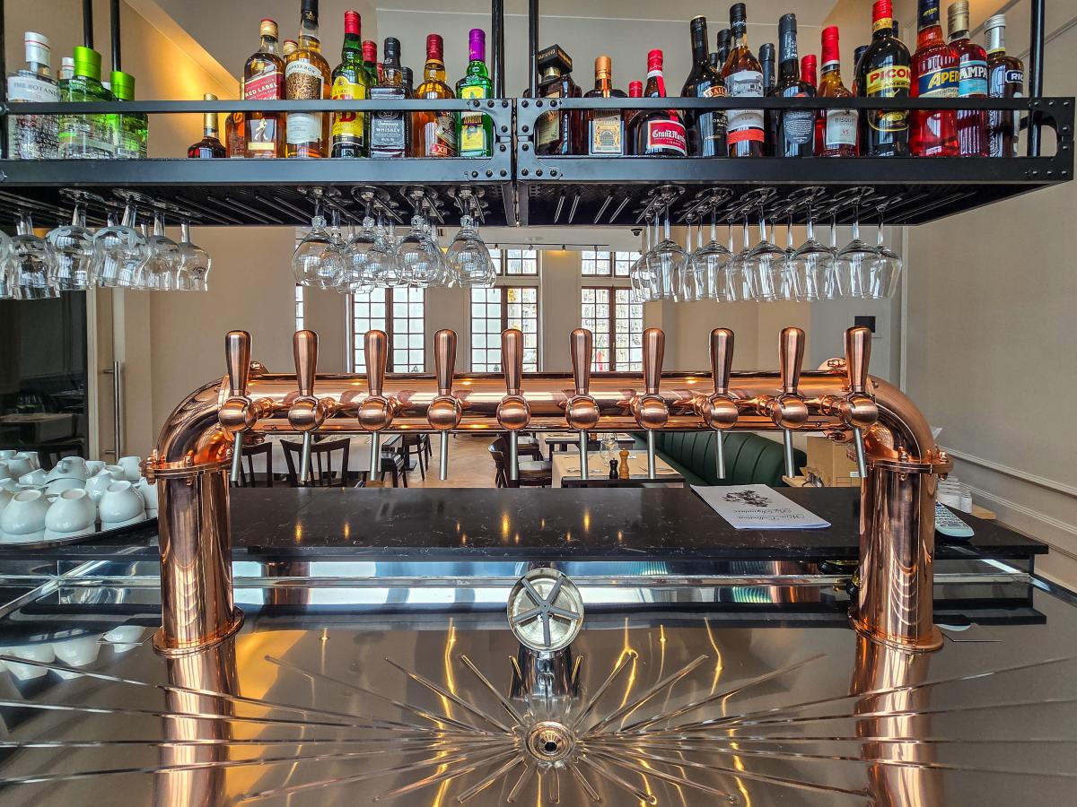 brasserie auguste bar