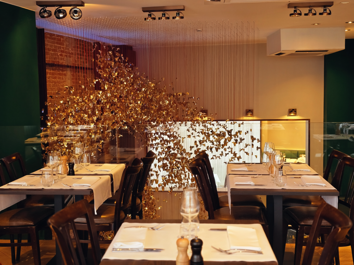 brasserie auguste mezzanine view